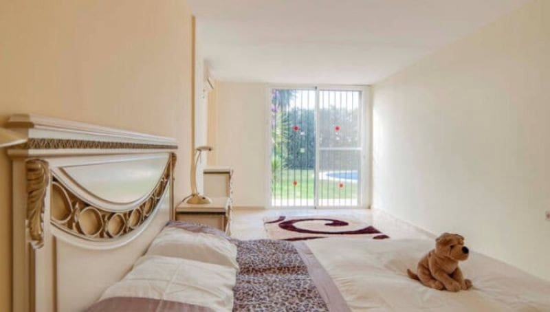 4 slaapkamer Villa te koop in Marbella met zwembad garage - € 1.000.000 (Ref: 10001521)