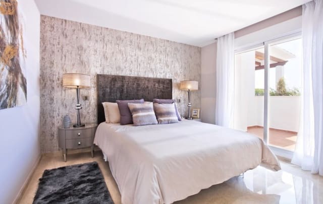 Apartamento de 2 habitaciones en Marbella en venta con piscina garaje - 374.000 € (Ref: 10001522)
