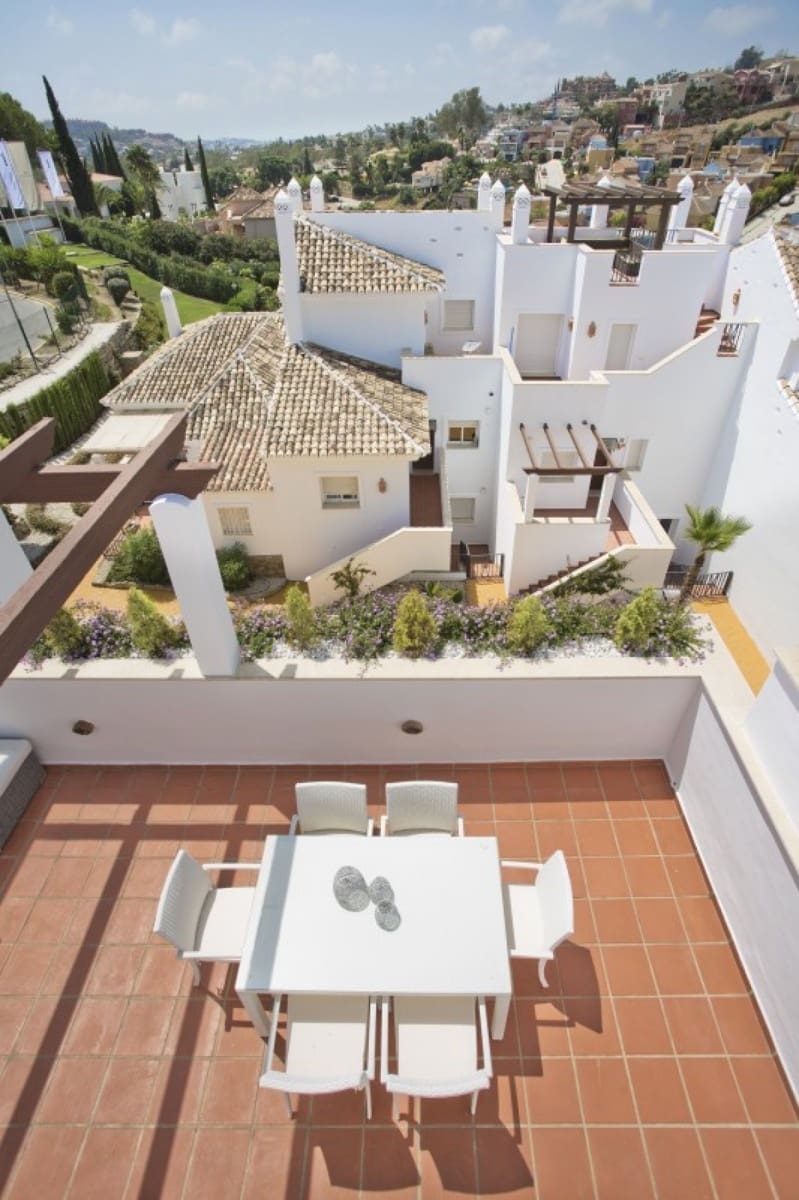 Apartamento de 2 habitaciones en Marbella en venta con piscina garaje - 374.000 € (Ref: 10001522)