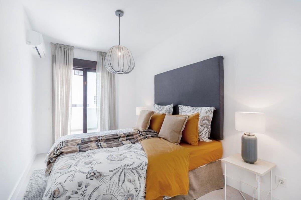 4 Zimmer Apartment zu verkaufen in Marbella mit Pool - 450.000 € (Ref: 10001523)