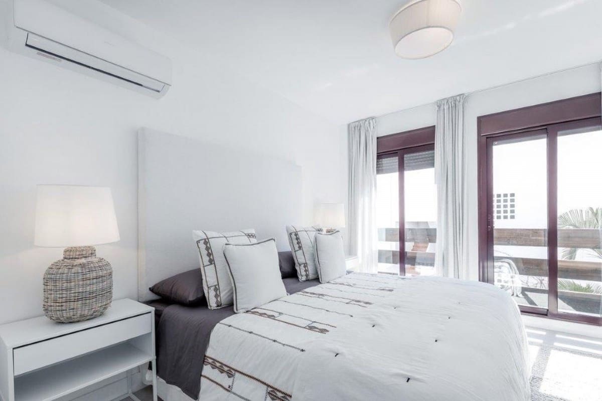 4 Zimmer Apartment zu verkaufen in Marbella mit Pool - 450.000 € (Ref: 10001523)