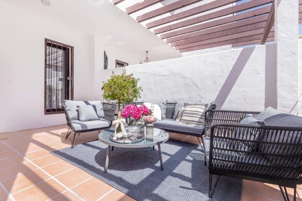4 Zimmer Apartment zu verkaufen in Marbella mit Pool - 450.000 € (Ref: 10001523)