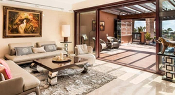 3 bedroom Penthouse for sale in Marbella with pool garage - € 1,595,000 (Ref: 10001524)