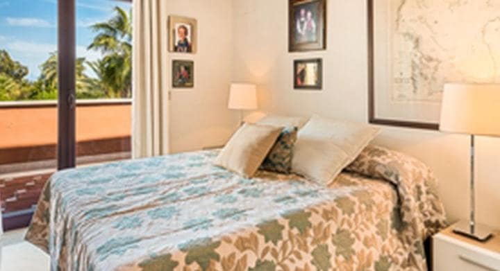 3 bedroom Penthouse for sale in Marbella with pool garage - € 1,595,000 (Ref: 10001524)