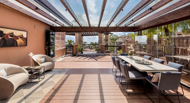 3 bedroom Penthouse for sale in Marbella with pool garage - € 1,595,000 (Ref: 10001524)