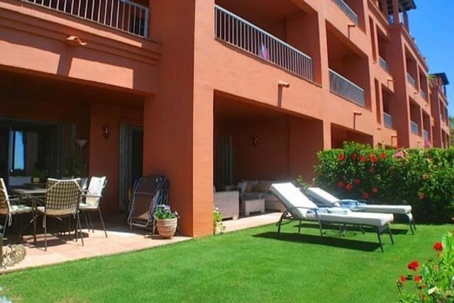 2 quarto Apartamento para venda em Estepona com piscina garagem - 299 000 € (Ref: 10001529)