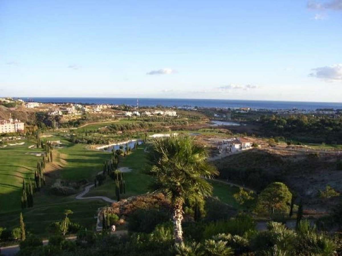 2 quarto Apartamento para venda em Estepona com piscina garagem - 299 000 € (Ref: 10001529)