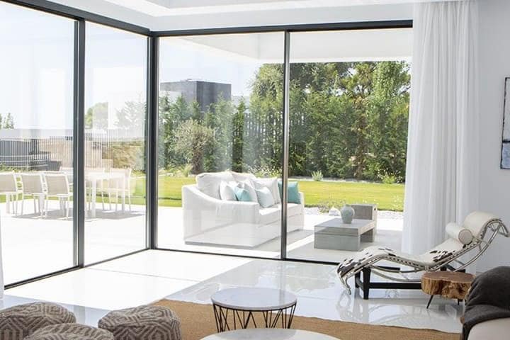 5 soverom Villa til salgs i Marbella med svømmebasseng garasje - € 3 450 000 (Ref: 10001530)