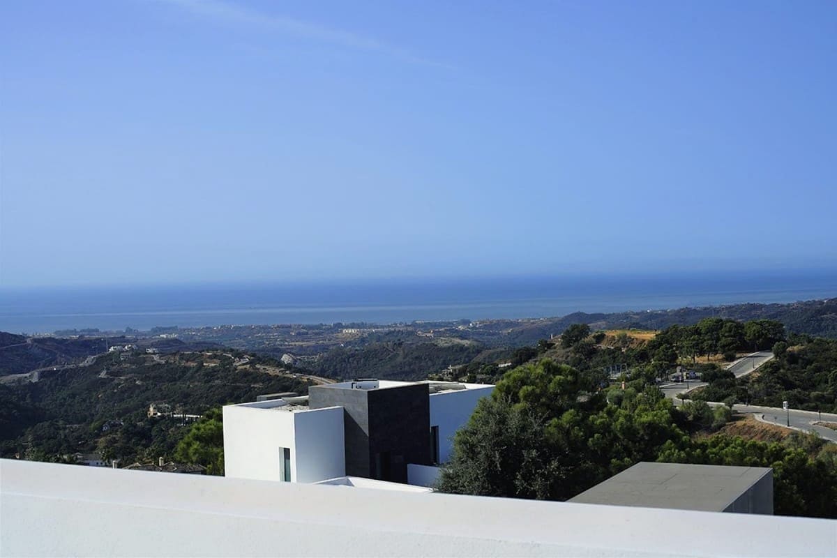 5 soverom Villa til salgs i Marbella med svømmebasseng garasje - € 3 450 000 (Ref: 10001530)