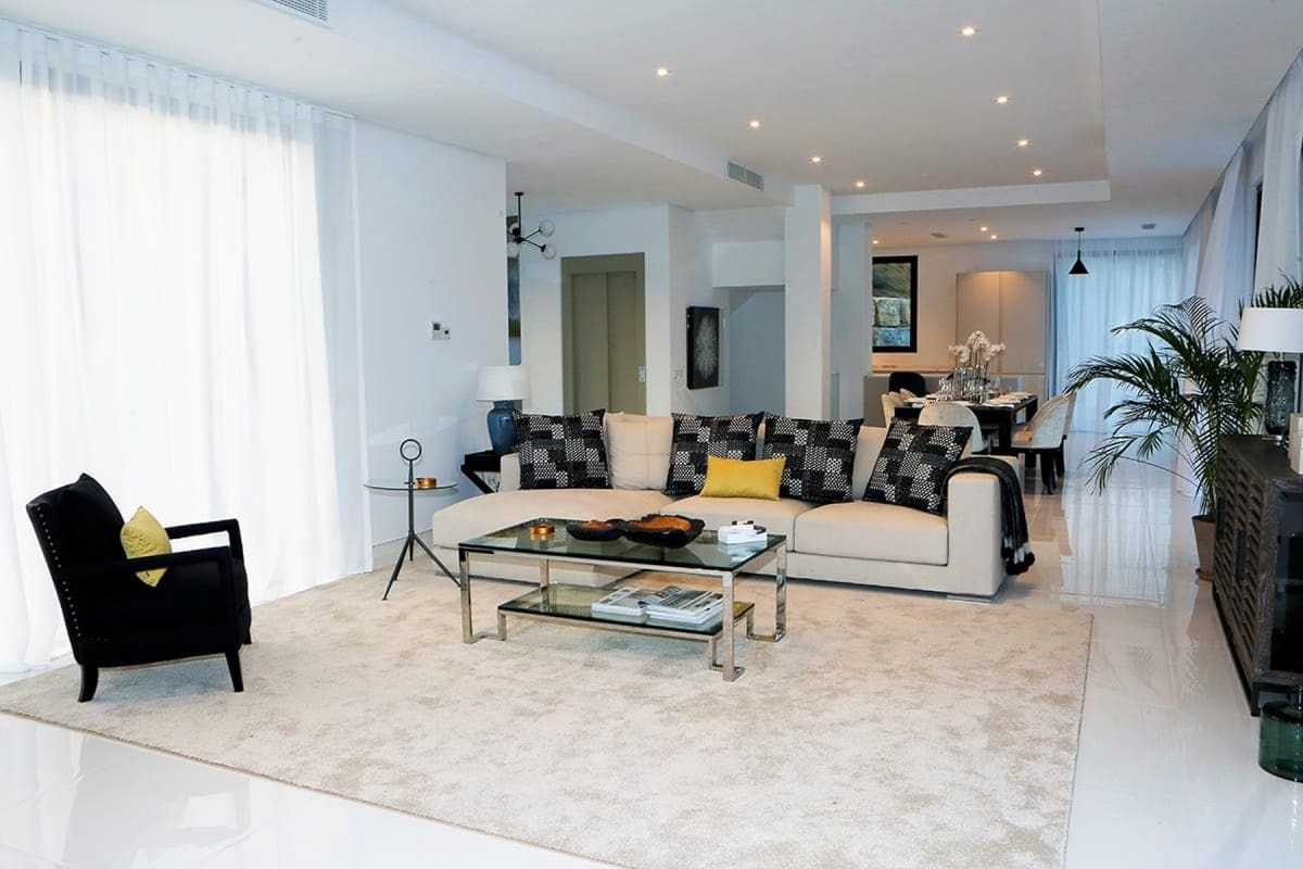 5 soverom Villa til salgs i Marbella med svømmebasseng garasje - € 3 450 000 (Ref: 10001530)