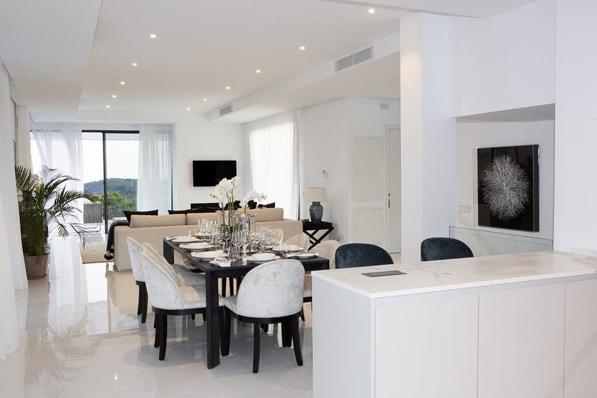 5 soverom Villa til salgs i Marbella med svømmebasseng garasje - € 3 450 000 (Ref: 10001530)