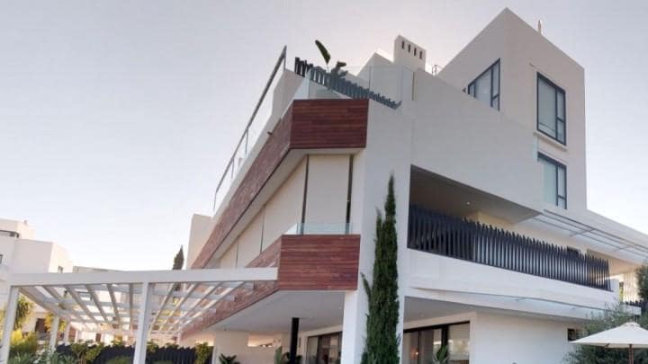 Apartamento de 3 habitaciones en Golden Mile en venta con piscina garaje - 1.900.000 € (Ref: 10001531)