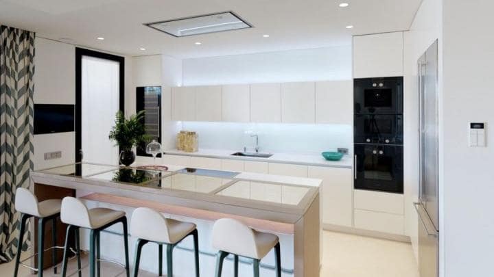 Apartamento de 3 habitaciones en Golden Mile en venta con piscina garaje - 1.900.000 € (Ref: 10001531)