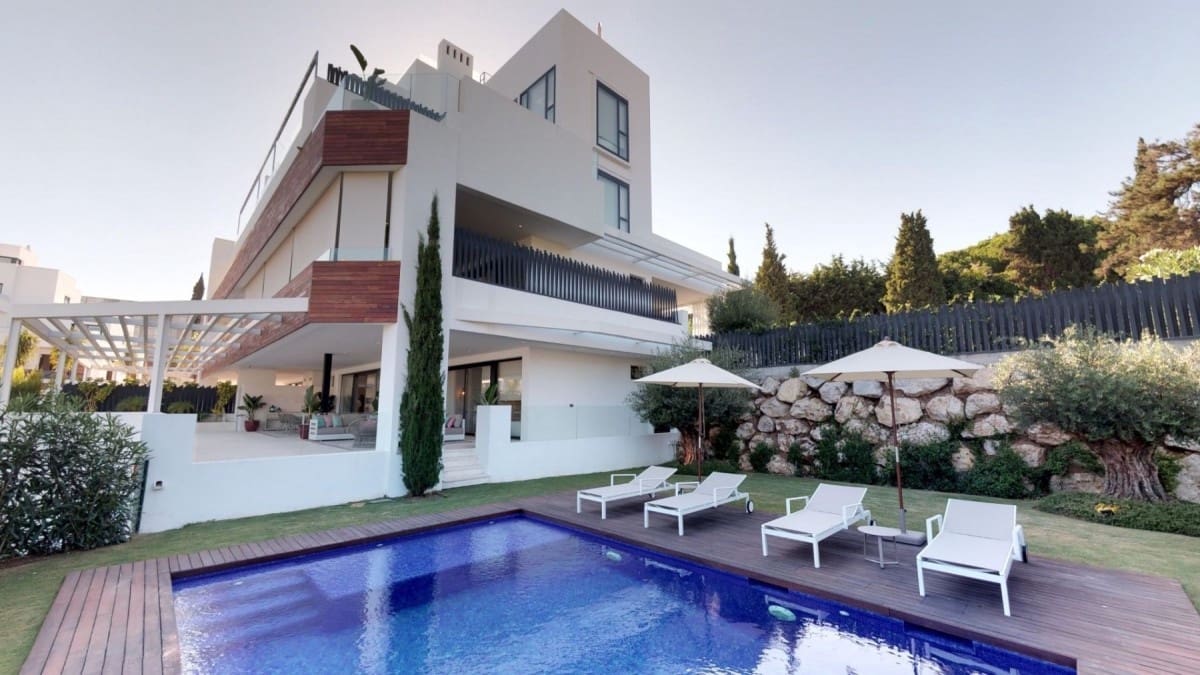 Apartamento de 3 habitaciones en Golden Mile en venta con piscina garaje - 1.900.000 € (Ref: 10001531)