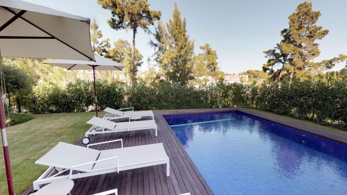 Apartamento de 3 habitaciones en Golden Mile en venta con piscina garaje - 1.900.000 € (Ref: 10001531)