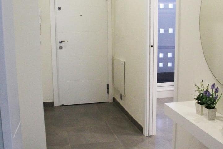 3 sypialnia Apartament na sprzedaż w Marbella z basenem garażem - 375 000 € (Ref: 10001533)