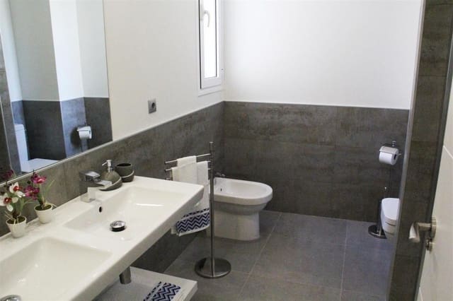 3 sypialnia Apartament na sprzedaż w Marbella z basenem garażem - 375 000 € (Ref: 10001533)