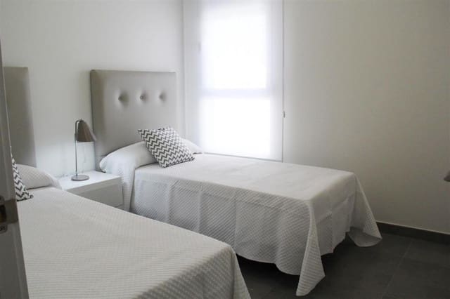 3 sypialnia Apartament na sprzedaż w Marbella z basenem garażem - 375 000 € (Ref: 10001533)