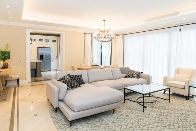 Chalet de 6 habitaciones en Benahavís en venta con piscina garaje - 2.800.000 € (Ref: 10001537)