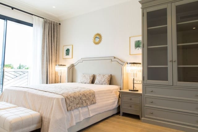 Chalet de 6 habitaciones en Benahavís en venta con piscina garaje - 2.800.000 € (Ref: 10001537)