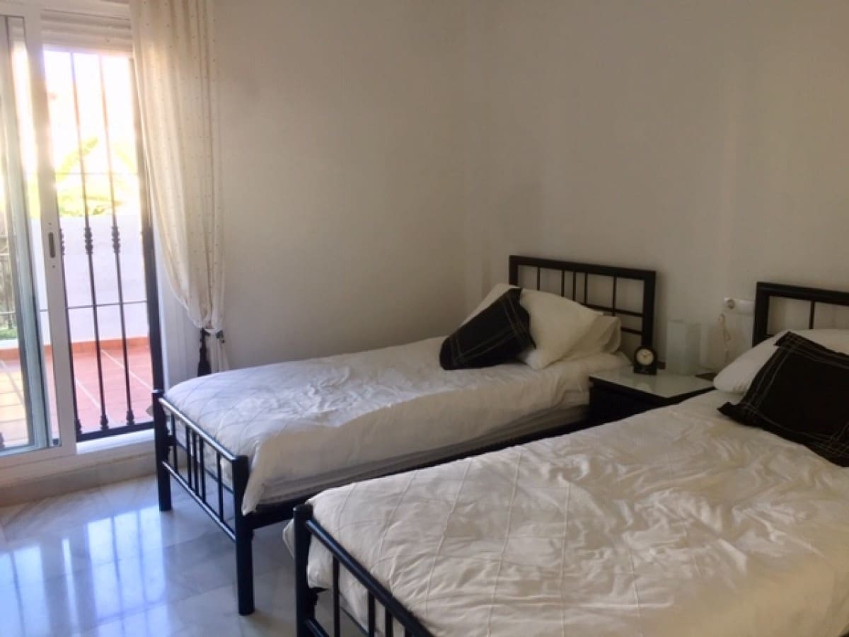 3 Zimmer Haus zu verkaufen in Marbella mit Pool Garage - 389.000 € (Ref: 10001539)