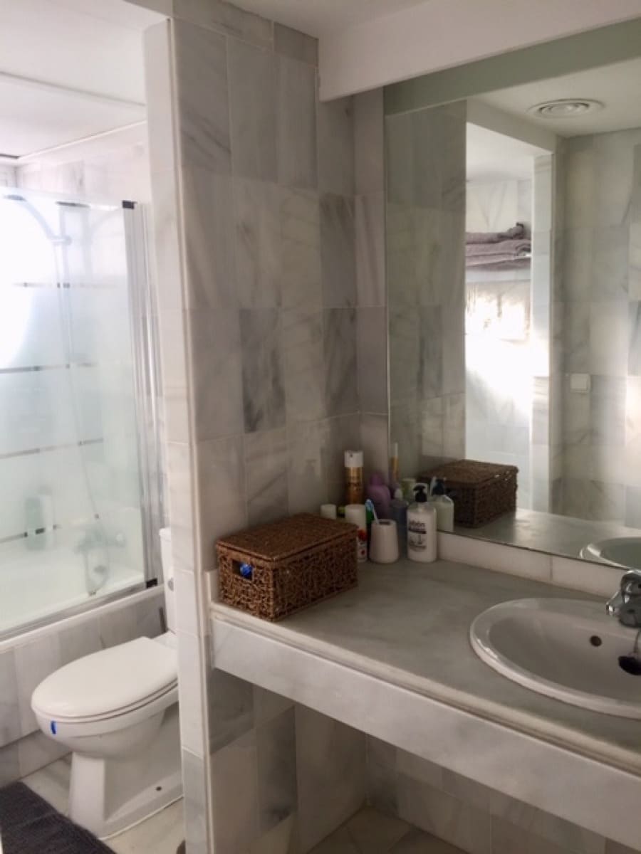 3 Zimmer Haus zu verkaufen in Marbella mit Pool Garage - 389.000 € (Ref: 10001539)