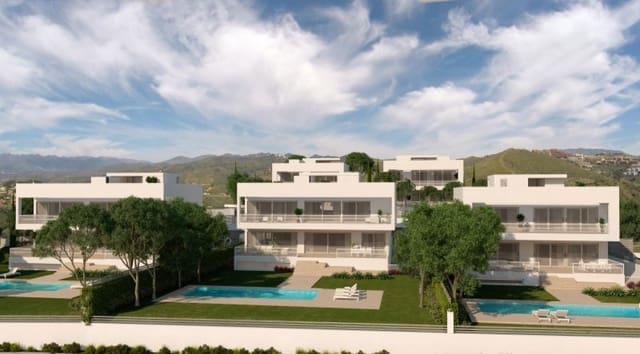 5 bedroom Villa for sale in Marbella with pool garage - € 2,190,000 (Ref: 10001540)