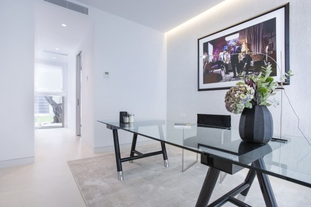 4 slaapkamer Villa te koop in Marbella met zwembad garage - € 1.690.000 (Ref: 10001541)