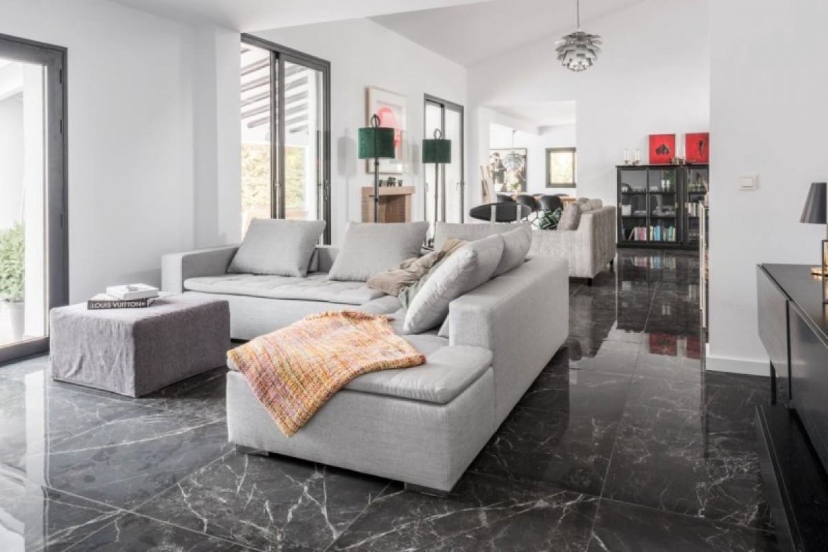 6 sypialnia Willa na sprzedaż w Marbella z basenem garażem - 3 495 000 € (Ref: 10001542)