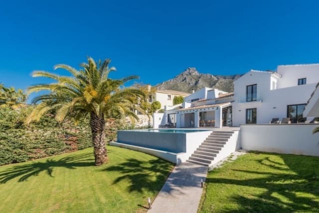 6 sypialnia Willa na sprzedaż w Marbella z basenem garażem - 3 495 000 € (Ref: 10001542)