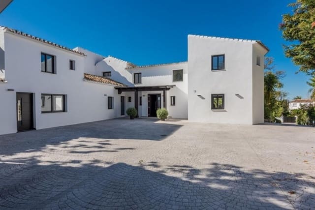 6 sypialnia Willa na sprzedaż w Marbella z basenem garażem - 3 495 000 € (Ref: 10001542)