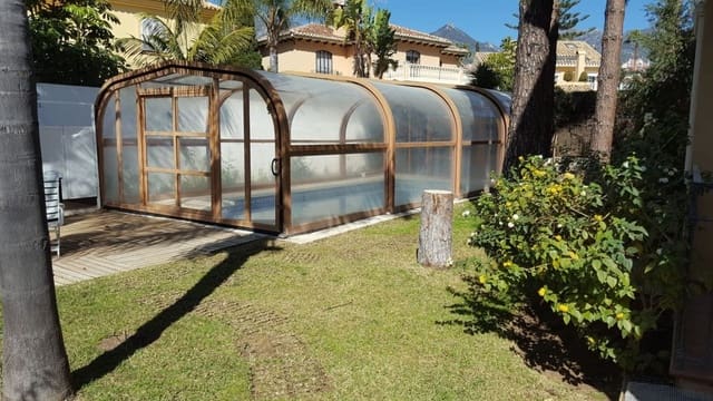 5 sovrum Villa till salu i Marbella med pool garage - 1 490 000 € (Ref: 10001543)