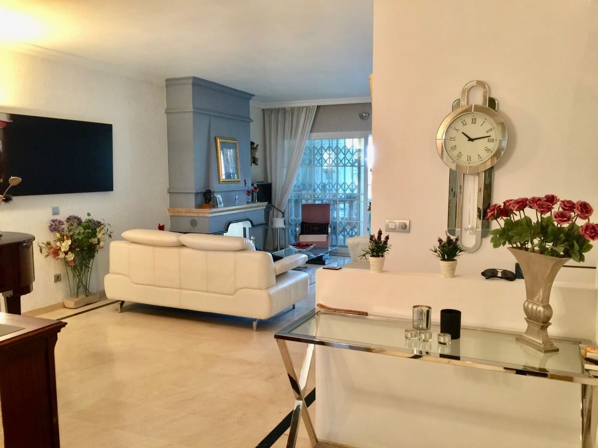 4 makuuhuone Huoneisto myytävänä paikassa Marbella mukana uima-altaan 
autotalli - 475 000 € (Ref: 10001544)