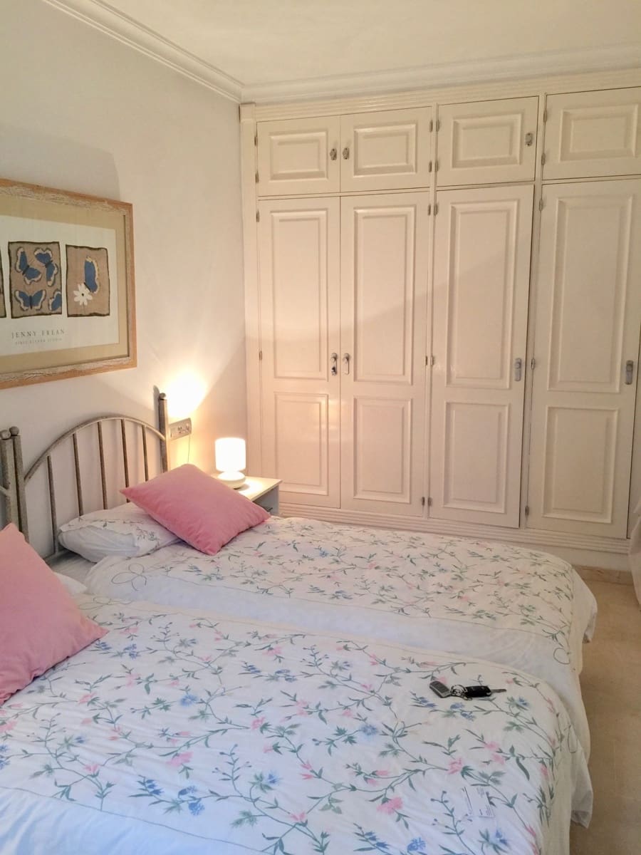 4 makuuhuone Huoneisto myytävänä paikassa Marbella mukana uima-altaan 
autotalli - 475 000 € (Ref: 10001544)