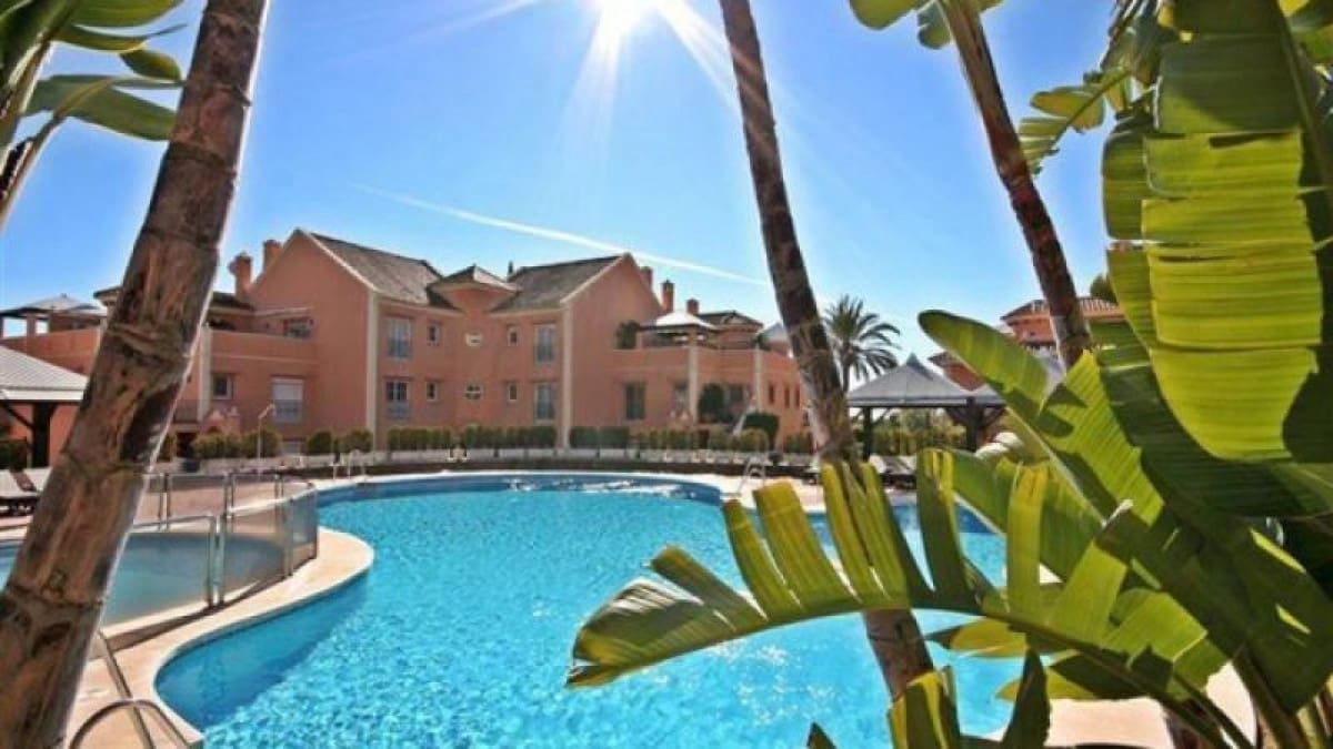 4 makuuhuone Huoneisto myytävänä paikassa Marbella mukana uima-altaan 
autotalli - 475 000 € (Ref: 10001544)