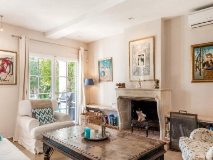 5 slaapkamer Villa te koop in Marbella met zwembad - € 1.595.000 (Ref: 10001545)