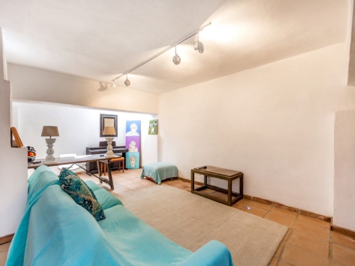 5 slaapkamer Villa te koop in Marbella met zwembad - € 1.595.000 (Ref: 10001545)