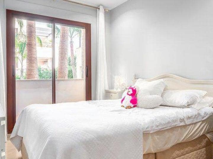 3 soverom Leilighet til salgs i Marbella med svømmebasseng garasje - € 425 000 (Ref: 10001547)