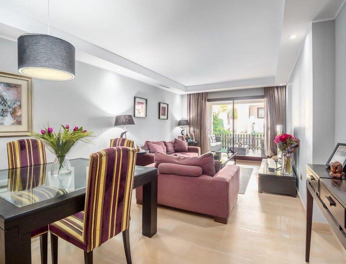 3 soverom Leilighet til salgs i Marbella med svømmebasseng garasje - € 425 000 (Ref: 10001547)