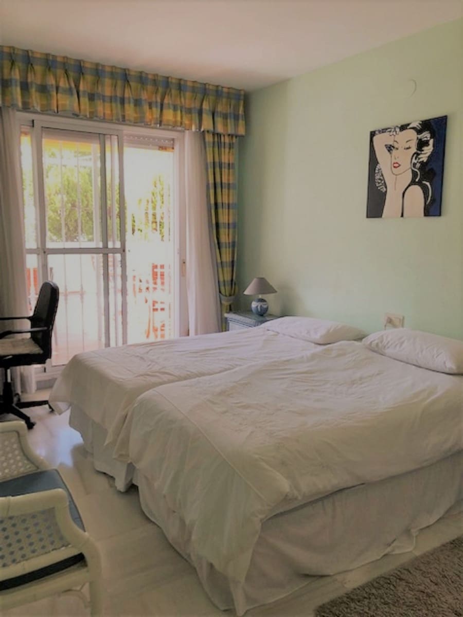 2 soveværelse Lejlighed til salg i Marbella med swimmingpool garage - € 360.000 (Ref: 10001548)