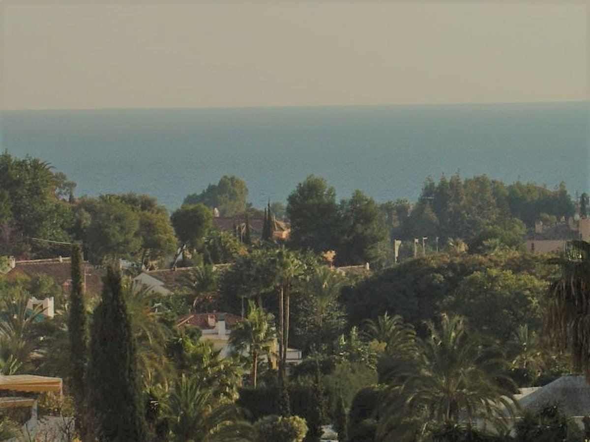 2 soveværelse Lejlighed til salg i Marbella med swimmingpool garage - € 360.000 (Ref: 10001548)