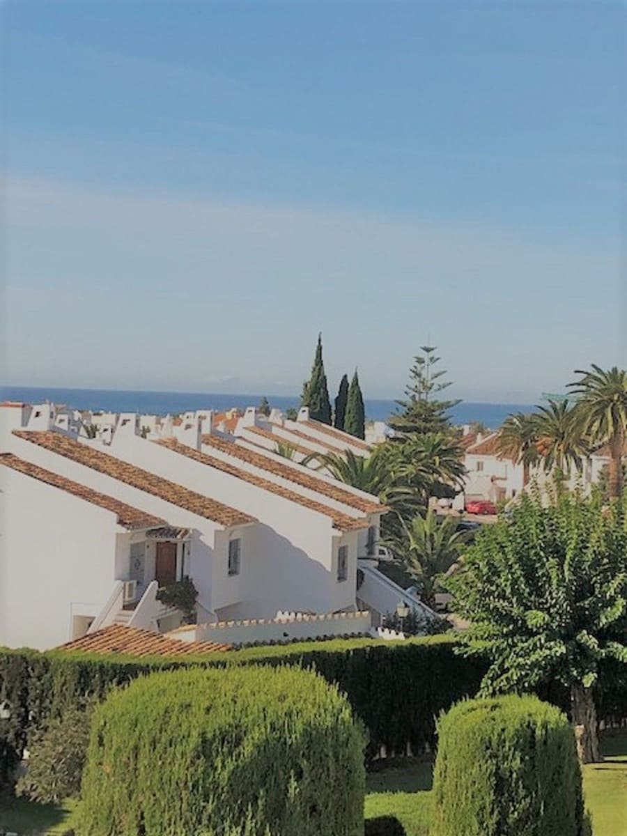 2 soveværelse Lejlighed til salg i Marbella med swimmingpool garage - € 495.000 (Ref: 10001549)