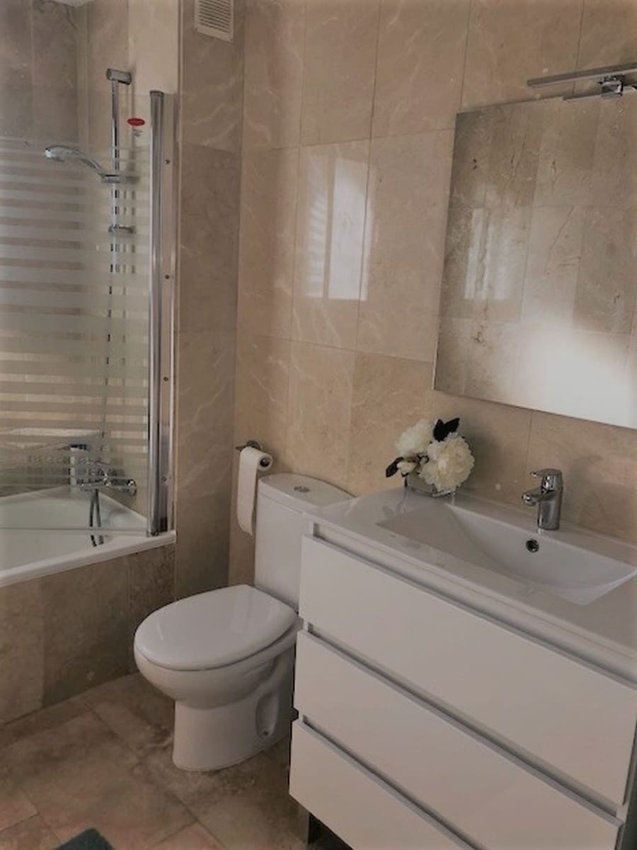 2 soveværelse Lejlighed til salg i Marbella med swimmingpool garage - € 495.000 (Ref: 10001549)