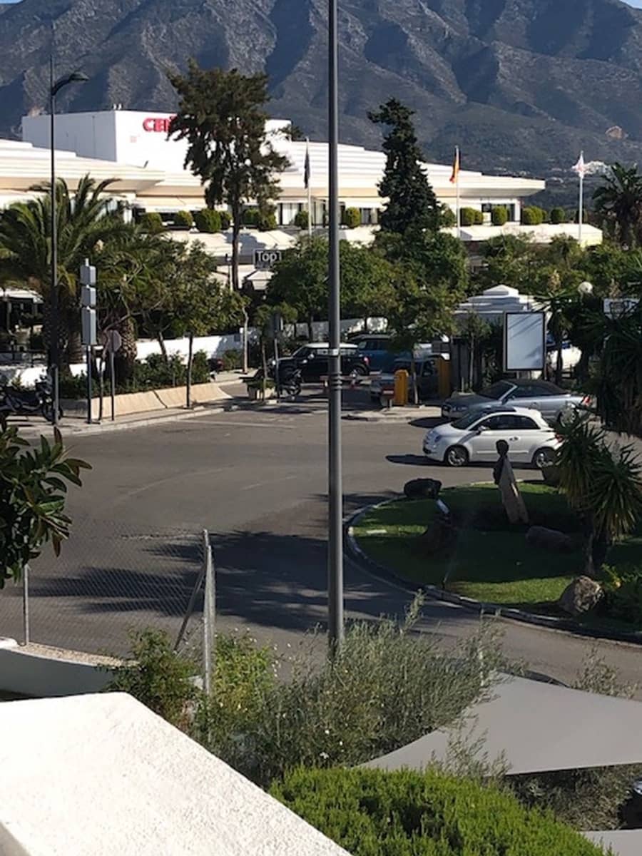 2 soveværelse Lejlighed til salg i Marbella med swimmingpool garage - € 495.000 (Ref: 10001549)