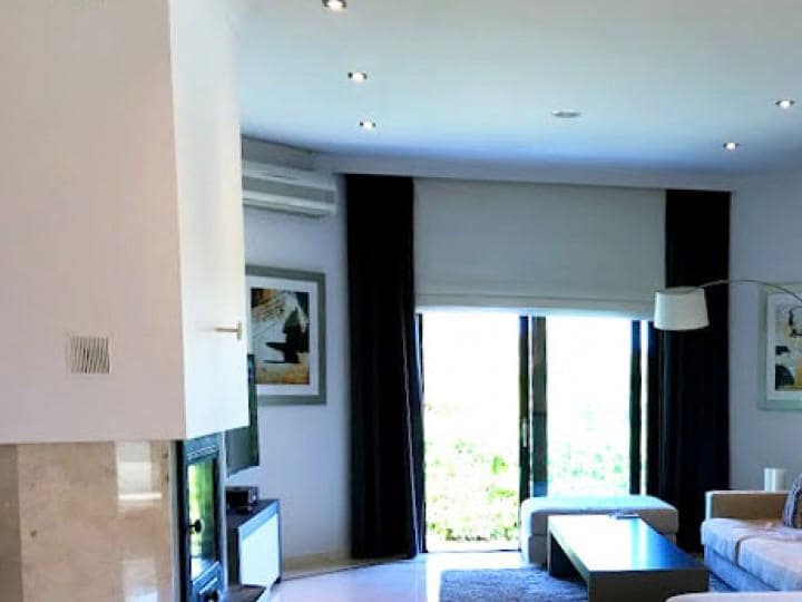 3 Zimmer Villa zu verkaufen in Marbella mit Pool Garage - 1.950.000 € (Ref: 10001550)