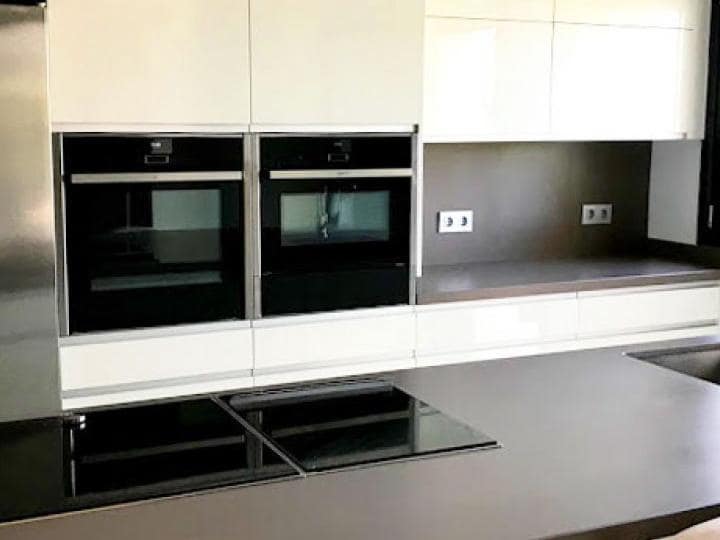 3 Zimmer Villa zu verkaufen in Marbella mit Pool Garage - 1.950.000 € (Ref: 10001550)