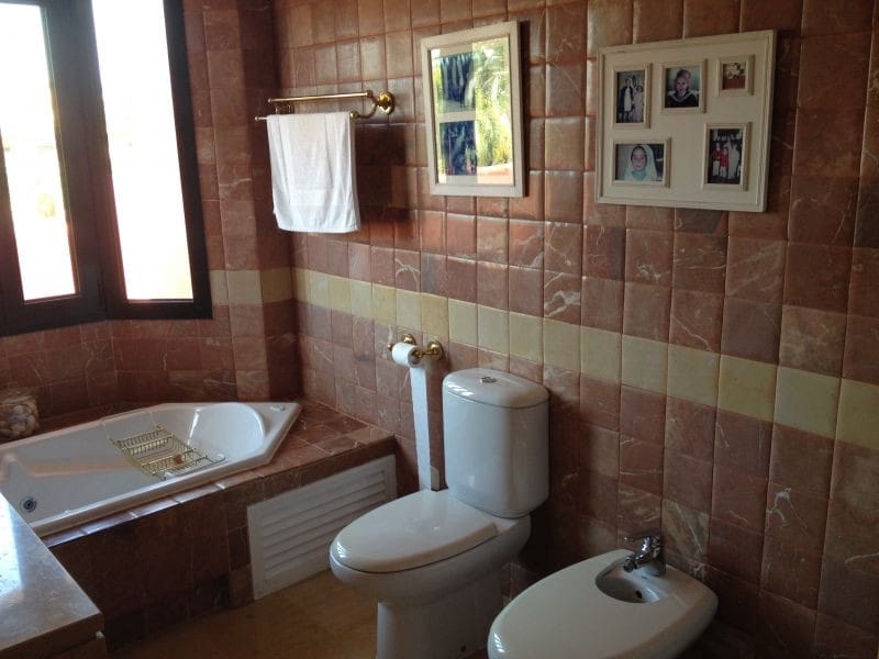 4 sovrum Hus till salu i Marbella med pool garage - 599 500 € (Ref: 10001551)