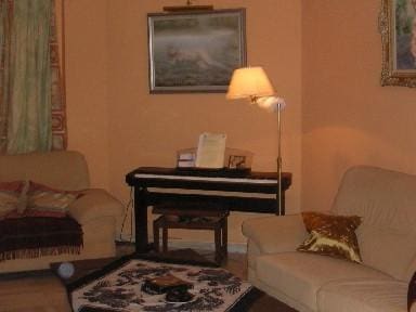 4 Zimmer Haus zu verkaufen in Marbella mit Pool Garage - 365.000 € (Ref: 10001552)
