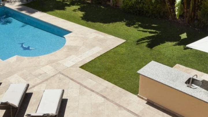 Chalet de 5 habitaciones en Marbella en venta con piscina garaje - 1.595.000 € (Ref: 10001553)