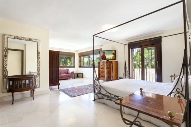 Chalet de 5 habitaciones en Marbella en venta con piscina garaje - 1.595.000 € (Ref: 10001553)